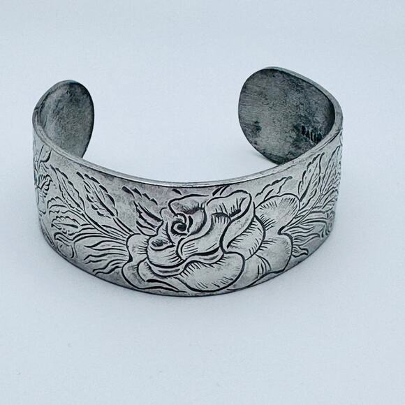 Salisbury Pewter Bracelet - Flower of the Month - June - Picture 2 of 3